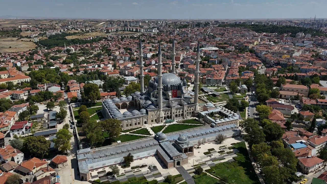 Mahkemeden tartışmalı restorasyona ‘dur’ emri! Selimiye Camii’nde “Telafisi güç zarar” tehlikesi