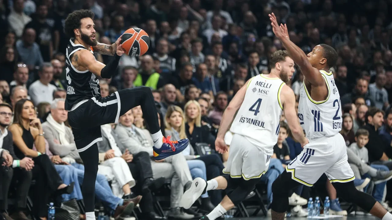 Partizan Fenerbahçe Beko maç sonucu kaç kaç? Üst üste 4. galibiyet