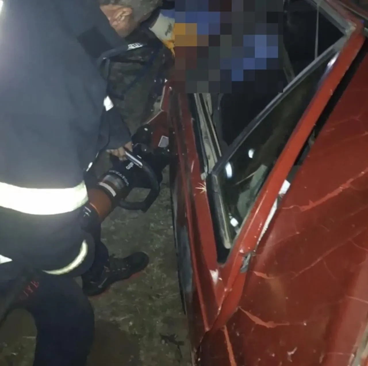 Siverek’te otomobil şarampole devrildi: Sürücü hayatını kaybetti!