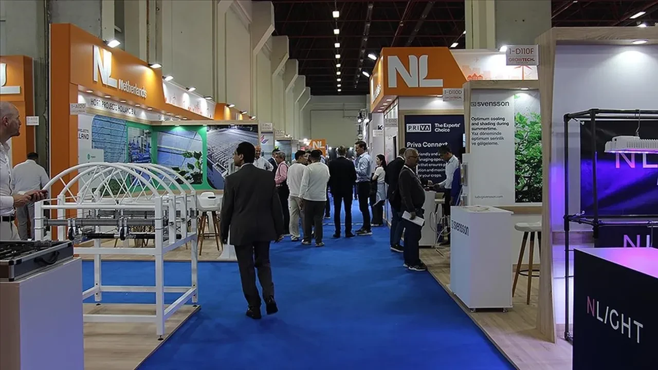 Tarımda yerli ve yabancı üreticiler yeni iş fırsatları için Antalya'da buluştu