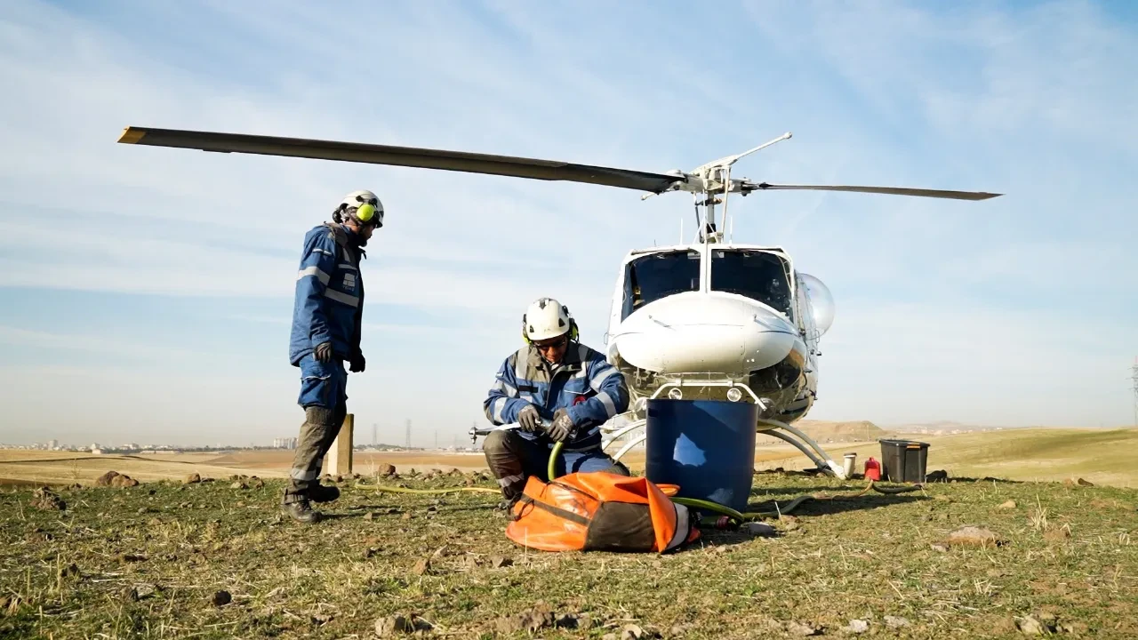 TEİAŞ ekipleri helikopterle 76 bin kilometrelik elektrik hattını kışa hazırlıyor!