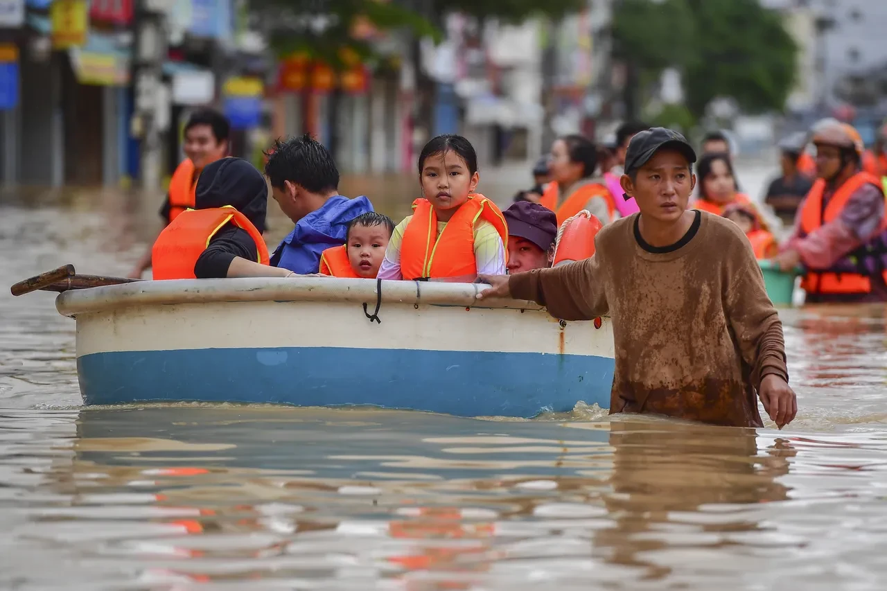 Vietnam'da sel kabusu! Bilanço ağırlaşıyor