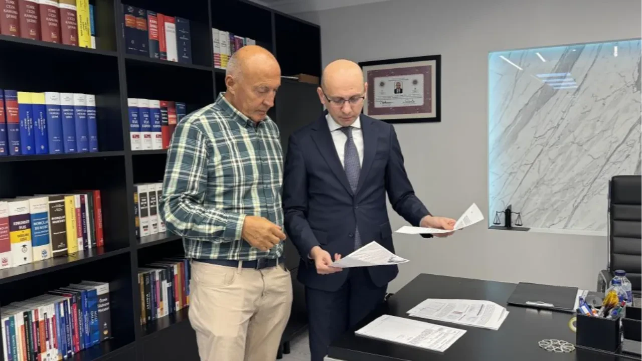 Aldığı SMS ile hayatı karardı! Almanya'dan Türkiye'ye döndü, 200 milyon TL dolandırıldı: Sadece emeli maaşı kaldı 