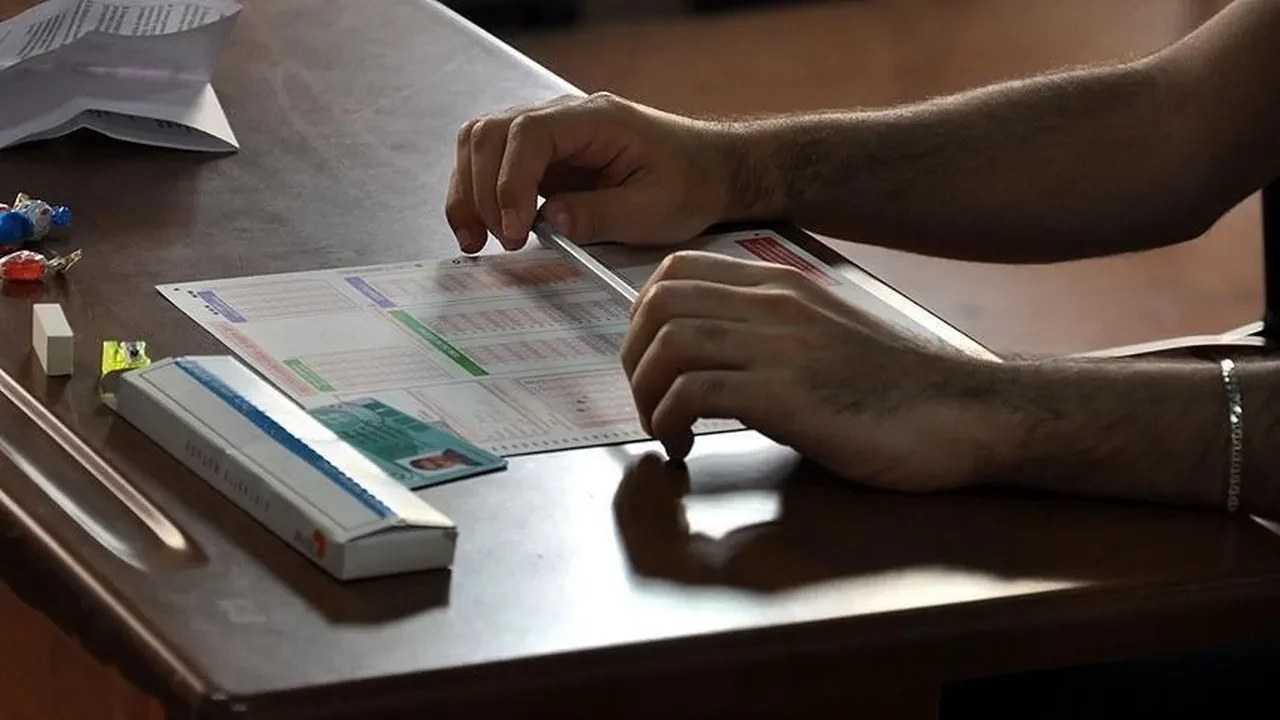 ALES için beklenen açıklama geldi! ALES/3 temel soru kitapçığı ve cevap anahtarı yayımlandı