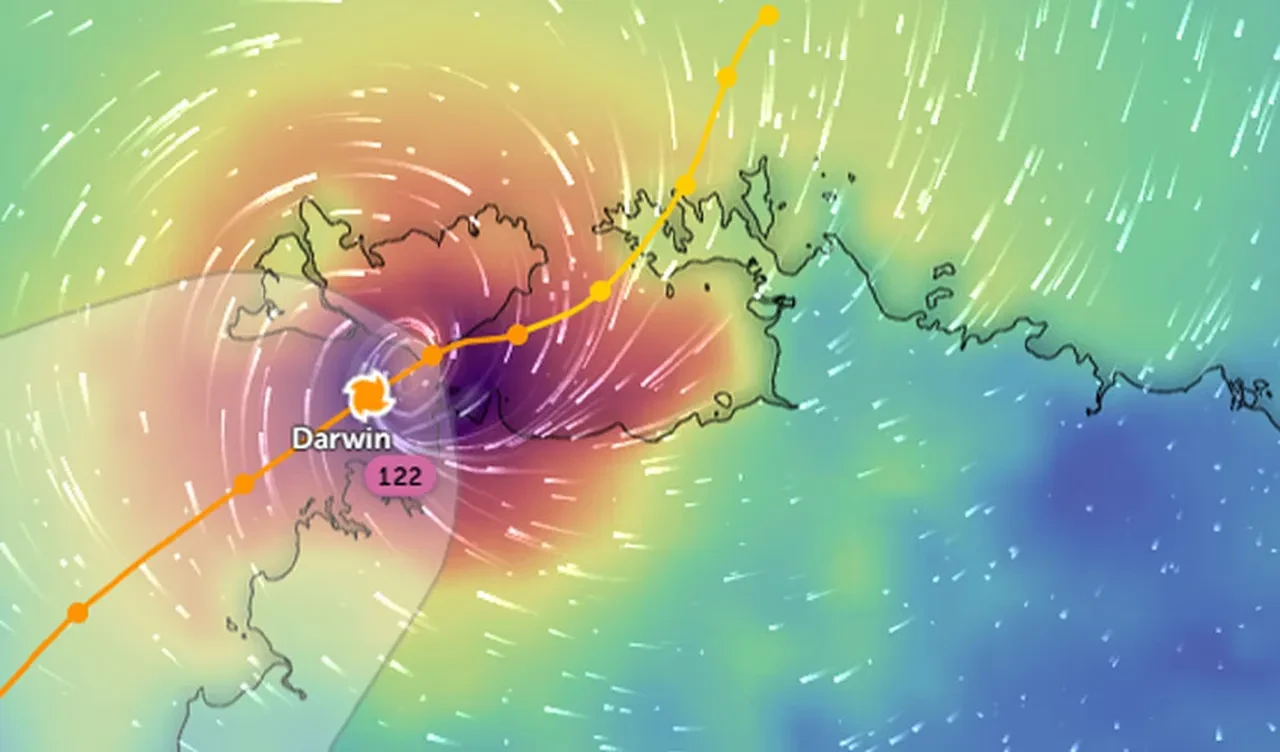 Avustralya'yı 'Fina' vurdu! Tropikal siklon ülkeyi karanlığa sürükledi