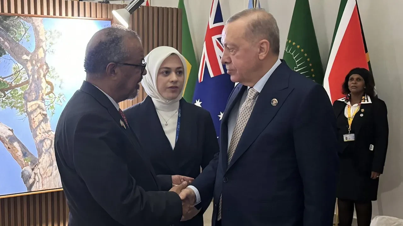 Cumhurbaşkanı Erdoğan DSÖ Genel Direktörü Ghebreyesus'la görüştü