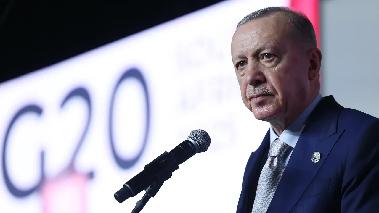Cumhurbaşkanı Erdoğan'dan G20 Liderler Zirvesi'nde duyurdu: Yarın Putin'le görüşeceğim