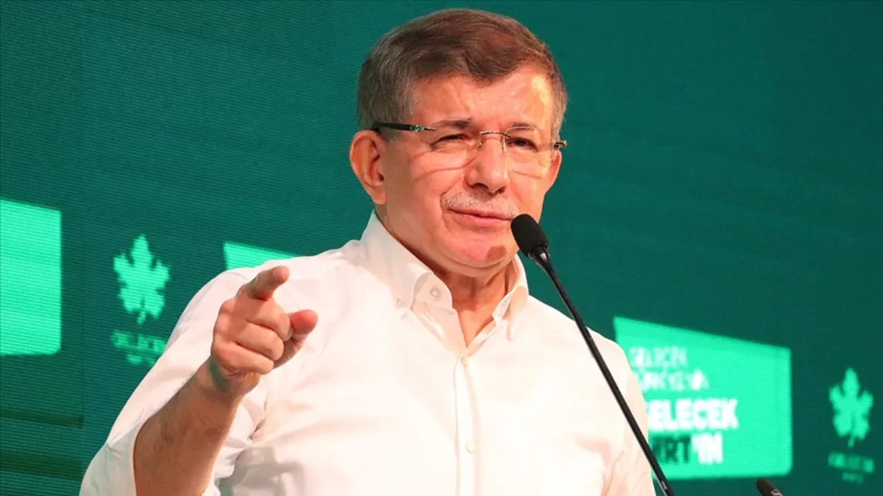 Davutoğlu'ndan İmralı sürecine yeni öneri: 'Öcalan SEGBİS ile bağlansın'