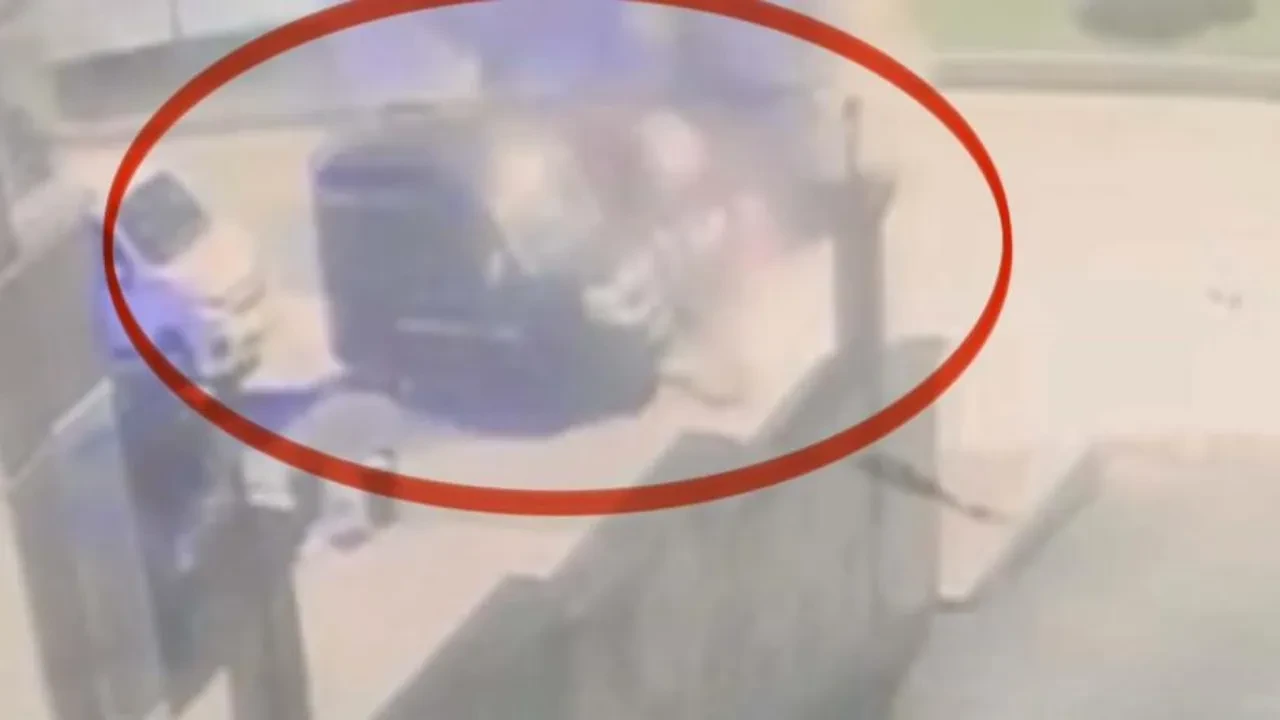 Feci kazada kamyon sürücüsü arkasına bakmadan kaçtı! 