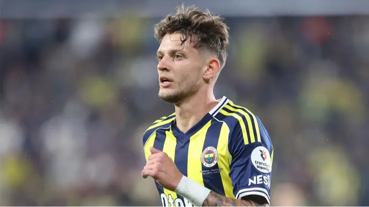 Fenerbahçe'de Sebastian Szymanski ayrılığı: Bundesliga'dan talipler!