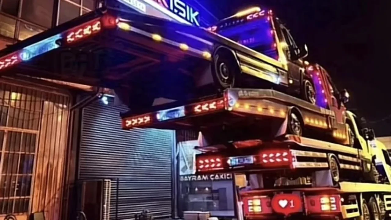 Görenler şaştı kaldı: 3 çekiciyi üst üste yükledi