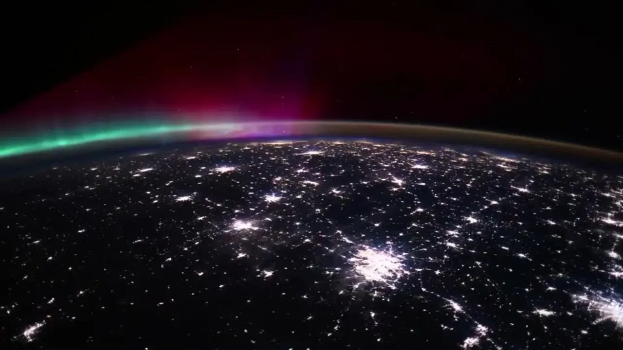 Kuzey ışıkları şovu, NASA astronotu tarafından uzaydan görüntülendi