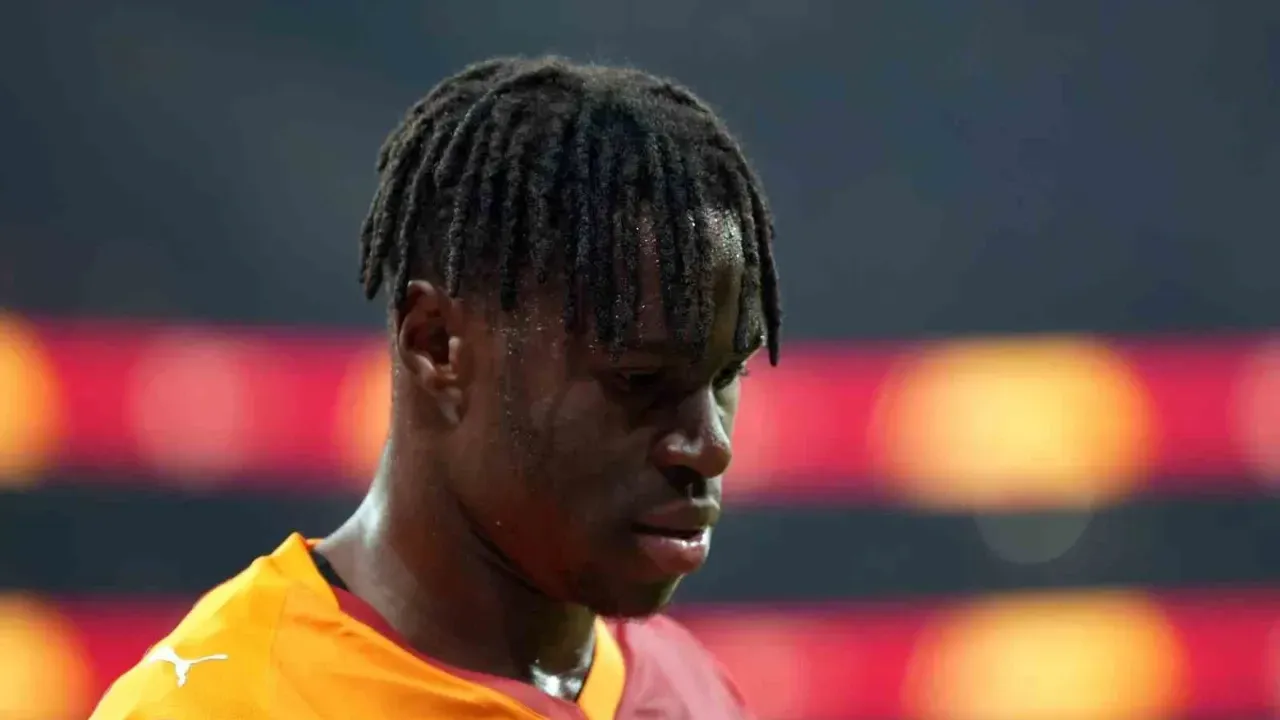 Singo kaç hafta yok, Galatasaray Fenerbahçe maçında oynayacak mı? Singo sakatlık durumu