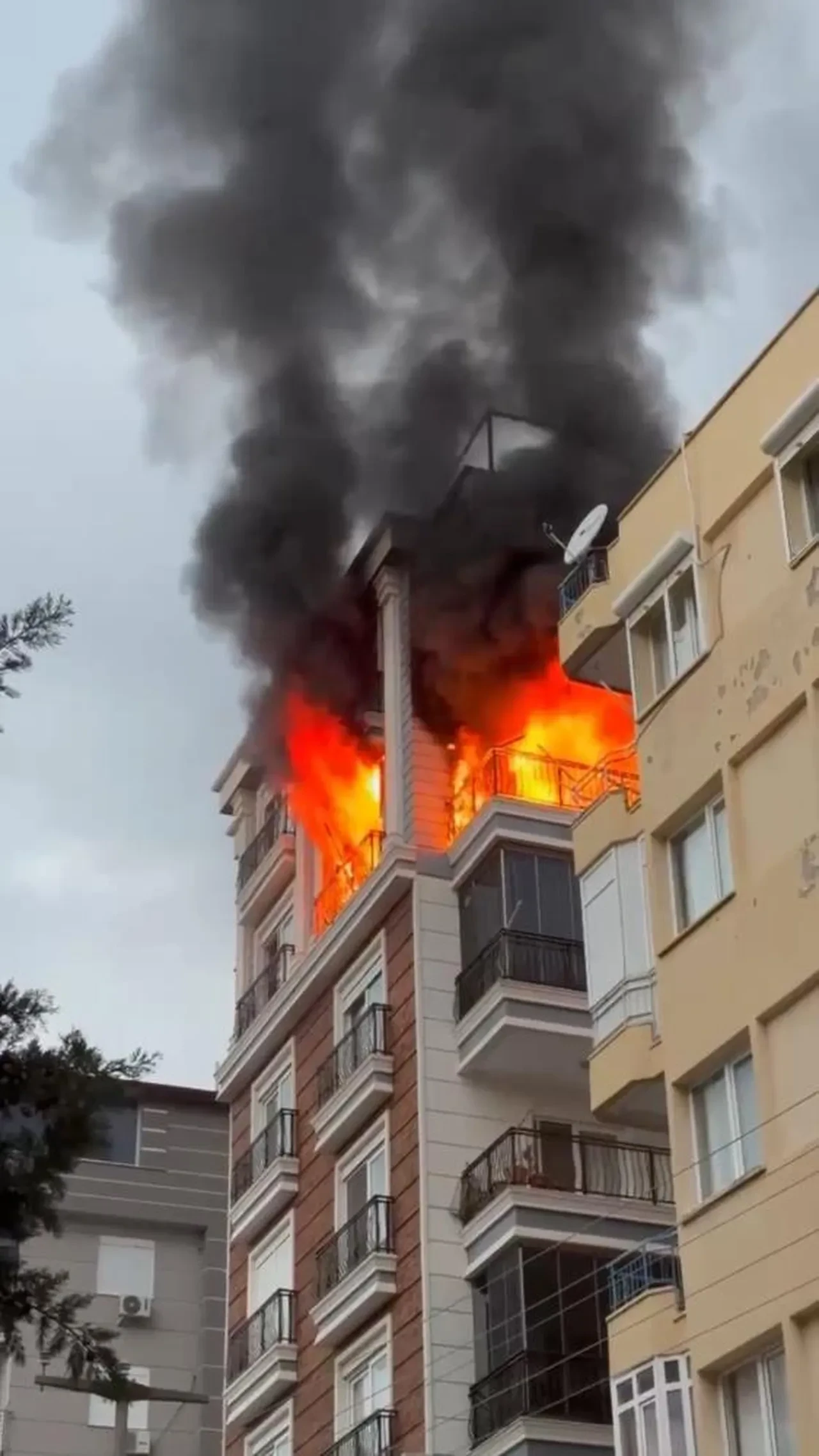 Antalya'daki yangında anne ve hemşire kızının ölümüne sebep olan kişi torun çıktı! Mahkeme kararını verdi