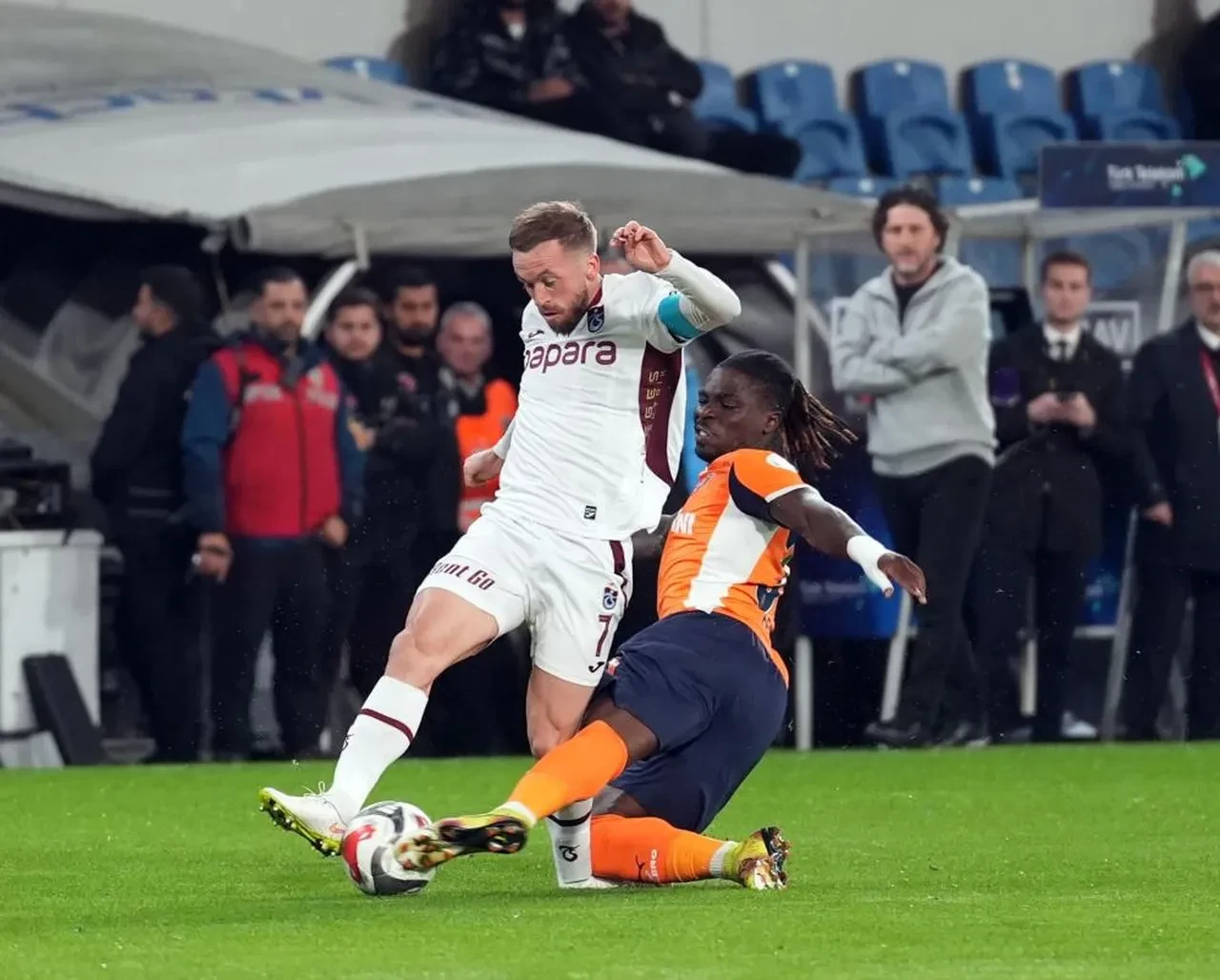 Başakşehir Trabzonspor Süper Lig Canlı Maç Anlatımı