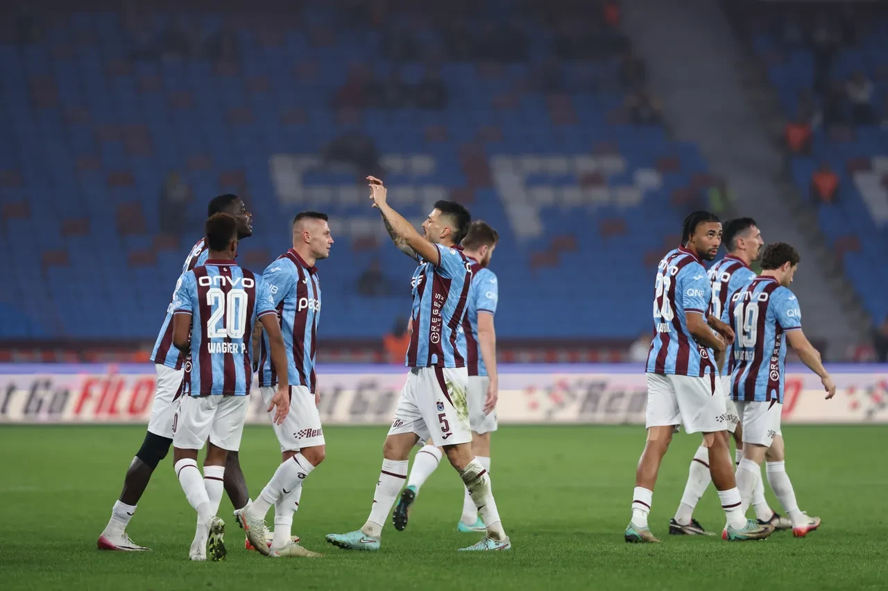 Başakşehir Trazonspor maçı nereden izlenir, hangi kanalda? Başakşehir Trabzonspor maç kadrosu, muhtemel ilk 11'leri