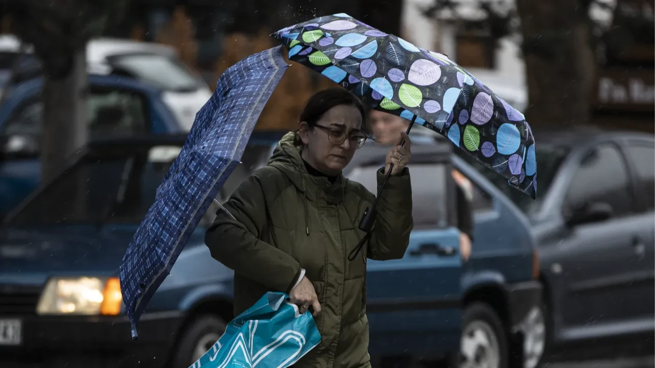 Batı Karadeniz için fırtına uyarısı! Meteoroloji saat verdi