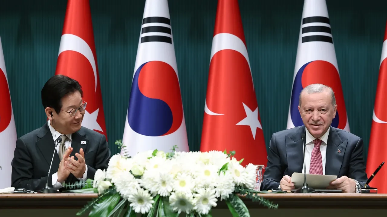 Güney Kore Cumhurbaşkanı Lee Jae-myung Ankara'da! Erdoğan'dan Togg'a rakip Hyundai'nin Türkiye yatırımına farklı yorum