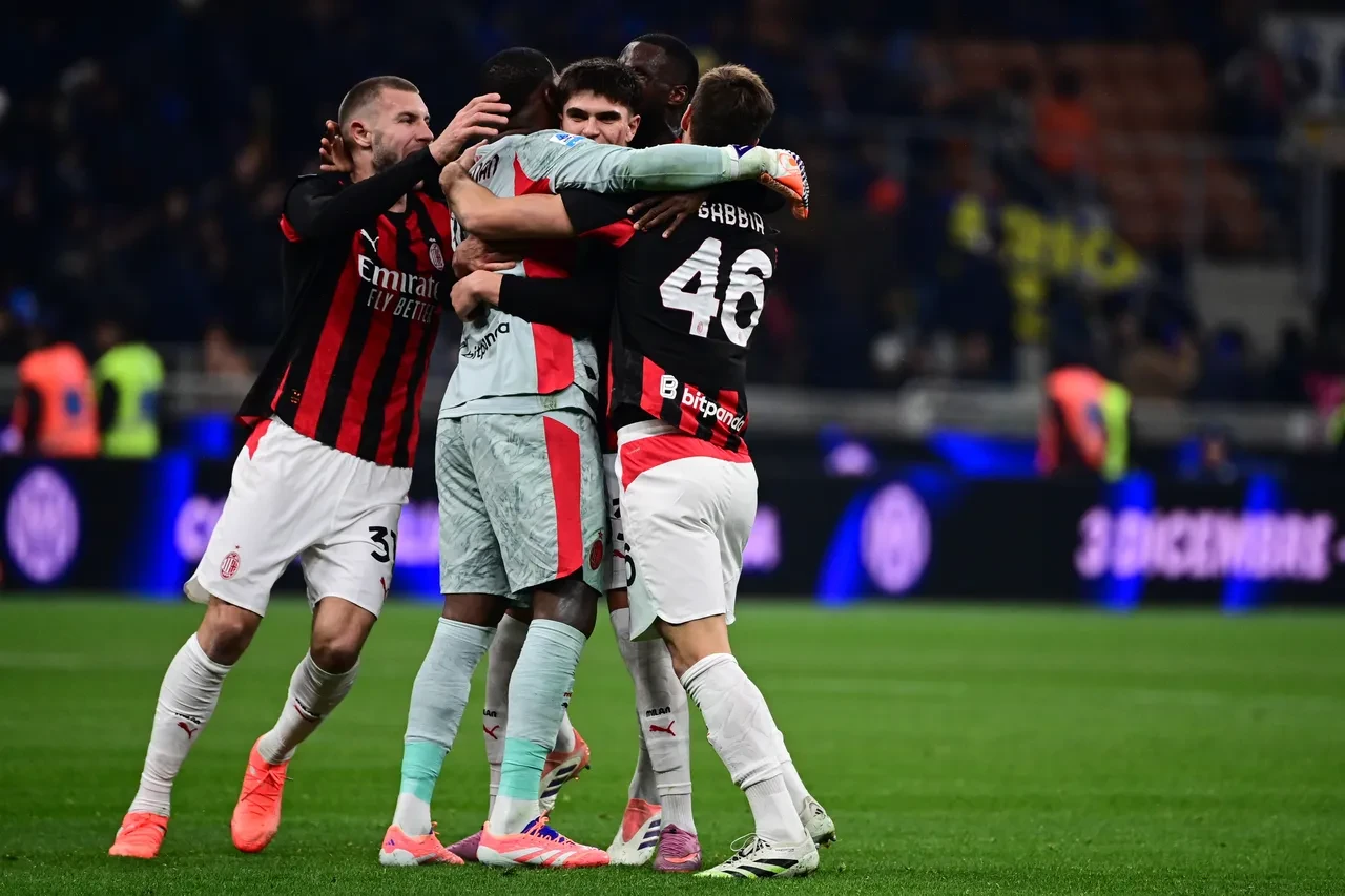 Hakan Çalhanoğlu İnter'i yaktı! Derbiyi Milan kazandı