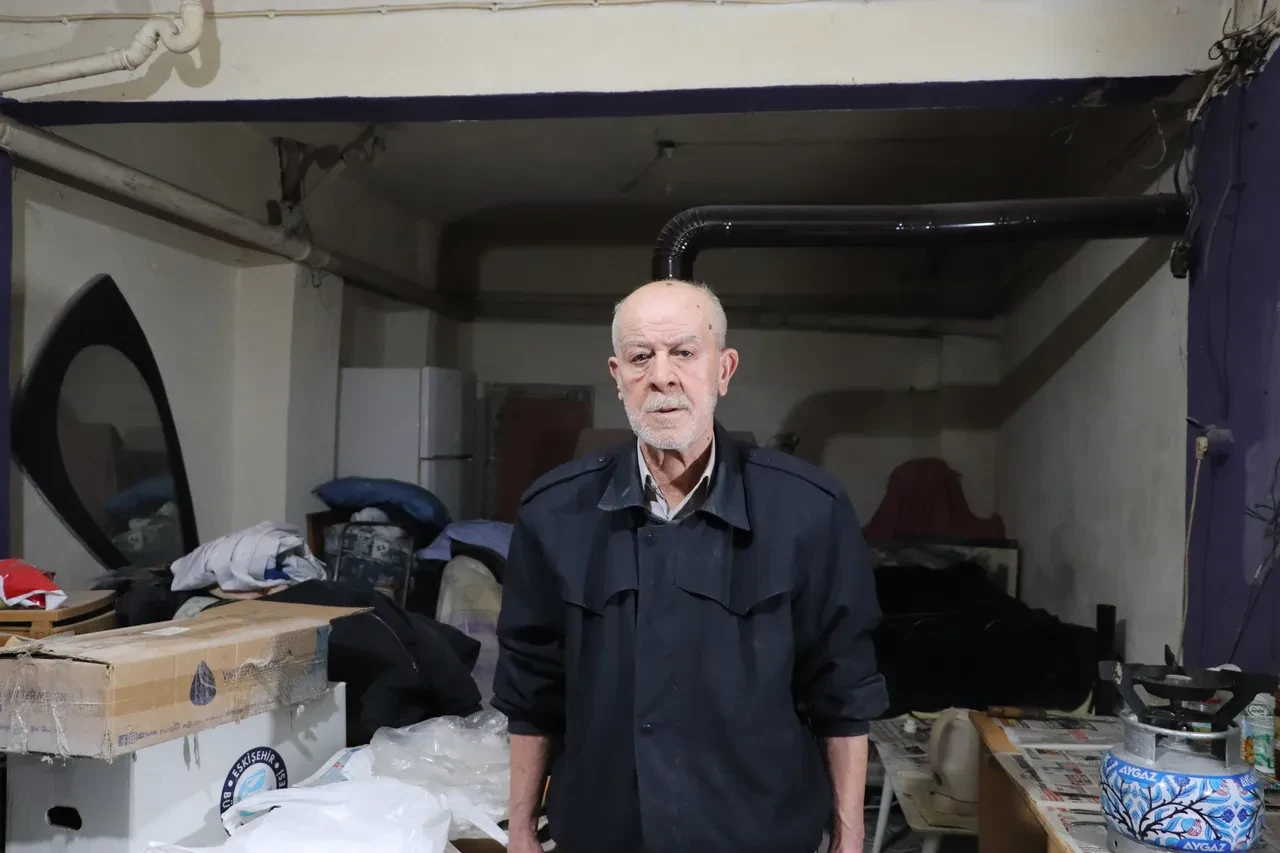 Hasan amca hayatla tek başına mücadele ediyor! "Tuvaletim, banyom bile yok"