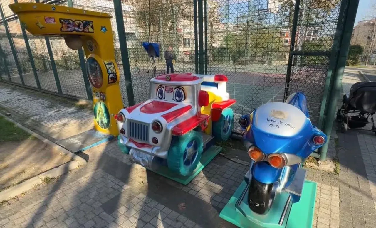 İstanbul'da dehşet! Parkta oynayan 5 çocuk elektrik akımına kapıldı 