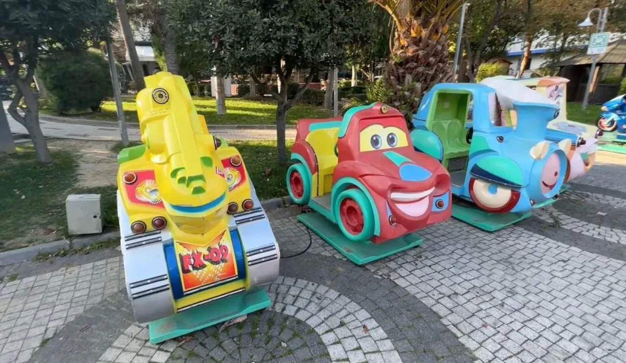 İstanbul'da dehşet! Parkta oynayan 5 çocuk elektrik akımına kapıldı 