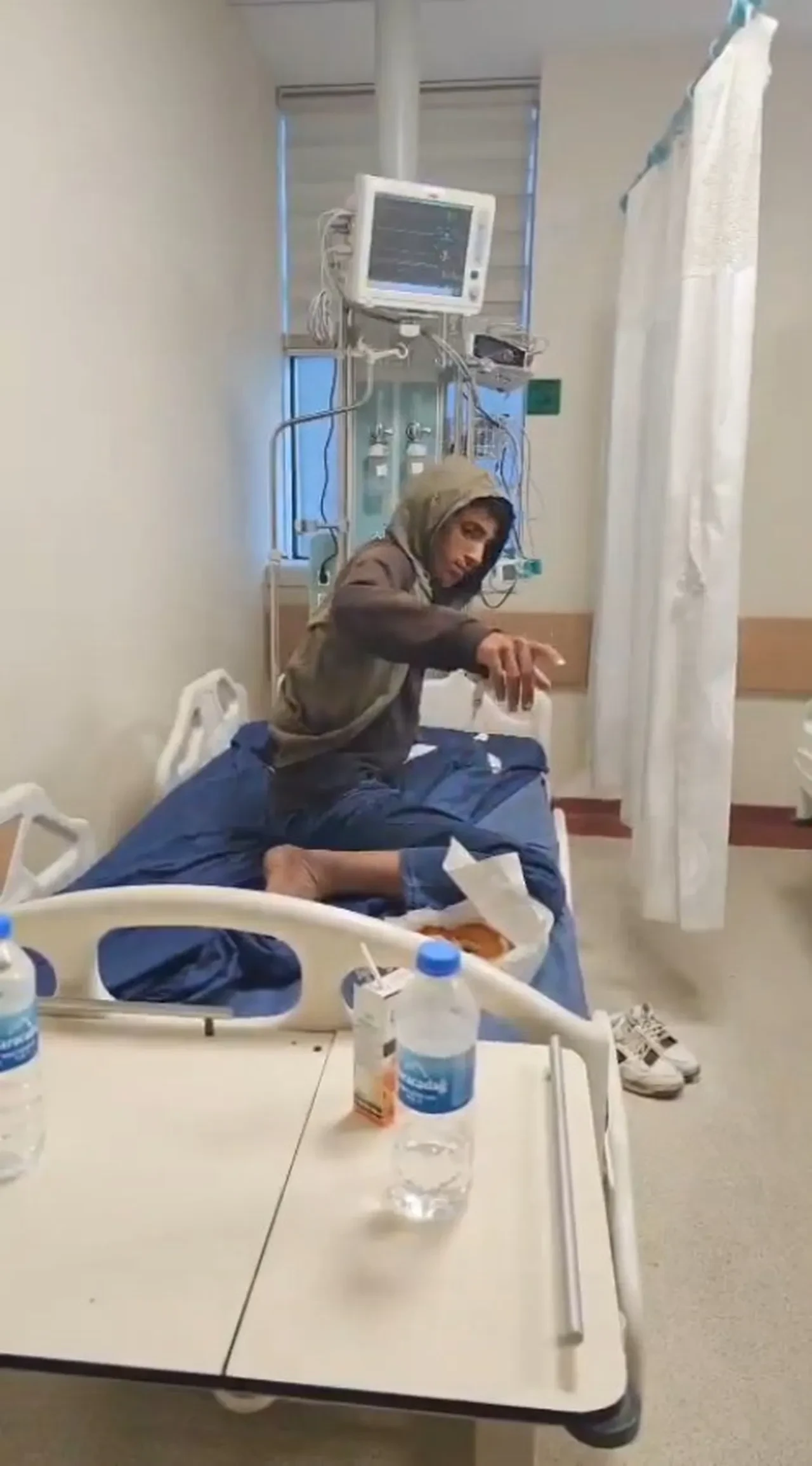 Köpeklerin ısırdığı genç öldü! Suyu görünce korktuğu anlar ortaya çıktı