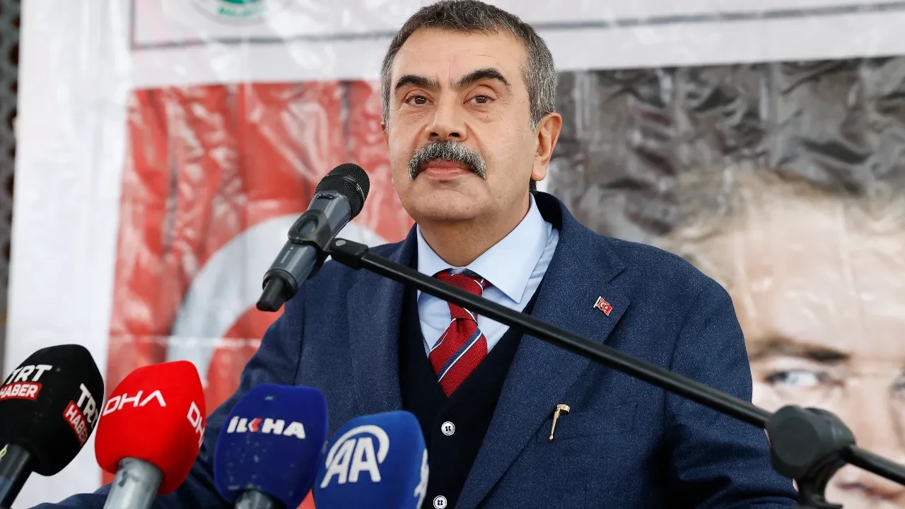 Öğretmen adayları için geri sayım! Bakan Tekin branş dağılımı için tarihi duyurdu