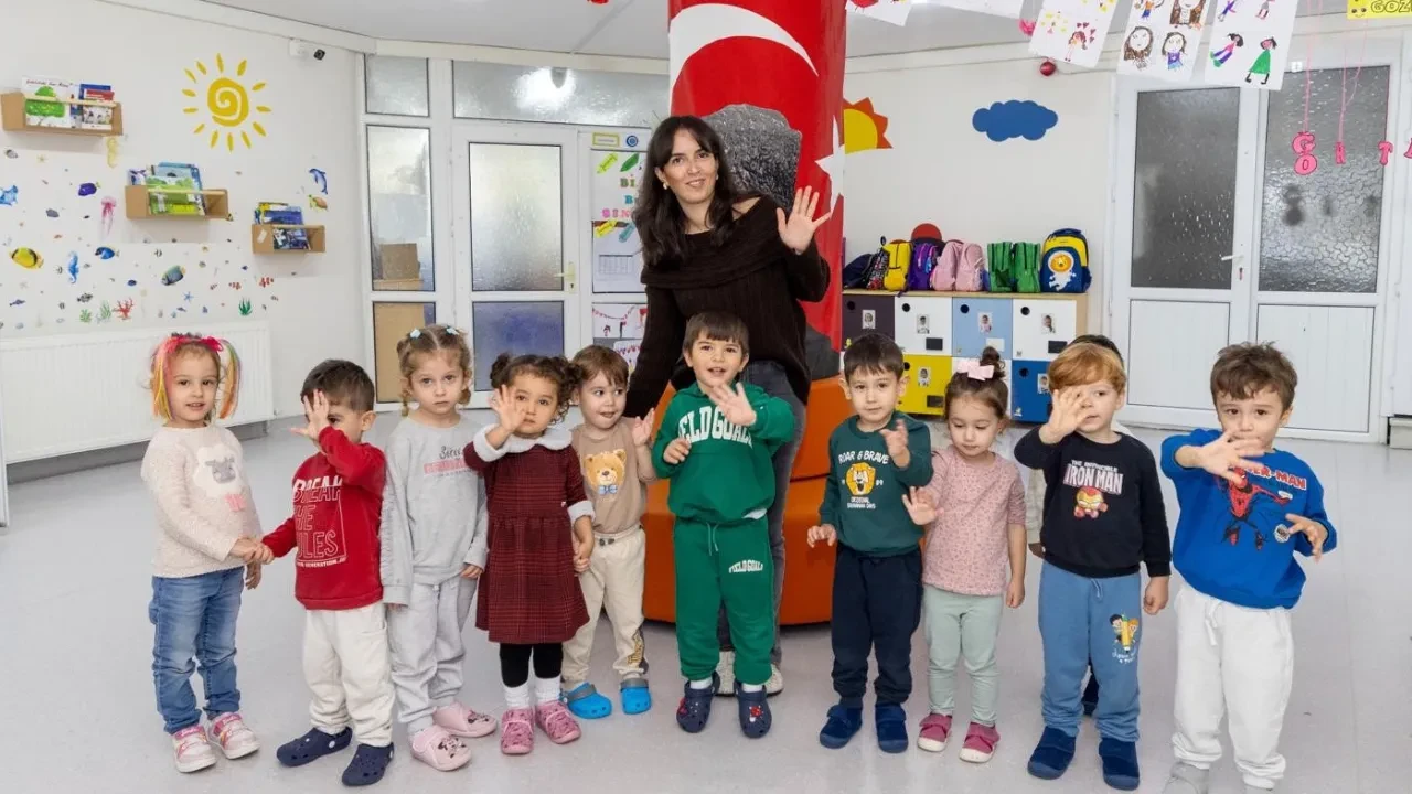 Öğretmenler Günü'nün en duygusal hikayesi! Eğitim gördüğü anaokulunda öğretmen oldu