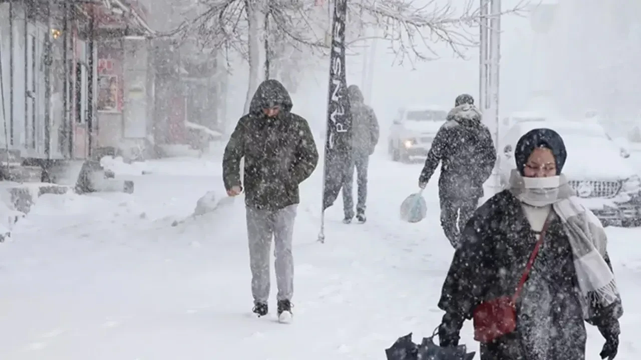 Orhan Şen kar yağışı için tarih verdi! Sıcaklıklar bir anda düşecek: Kuvvetli geliyor 