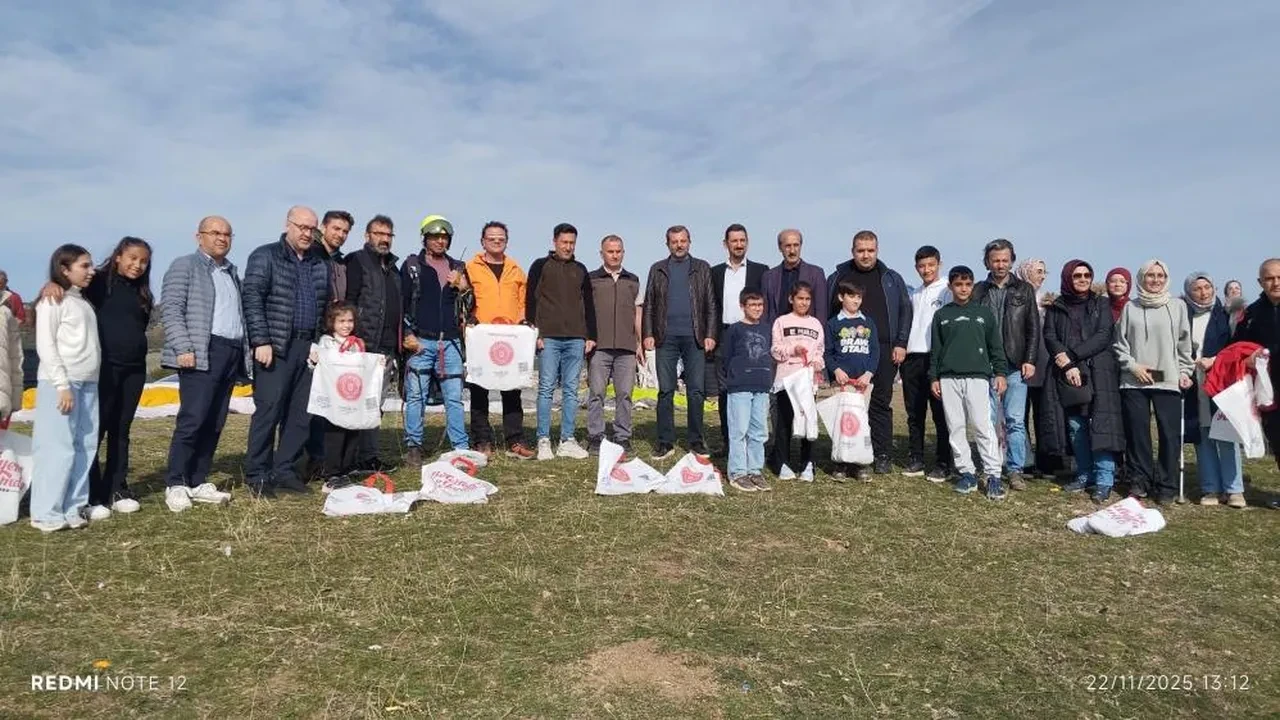 Paraşütçüler görev başına geçti! Yanan ormanlarımız yeniden yeşerecek