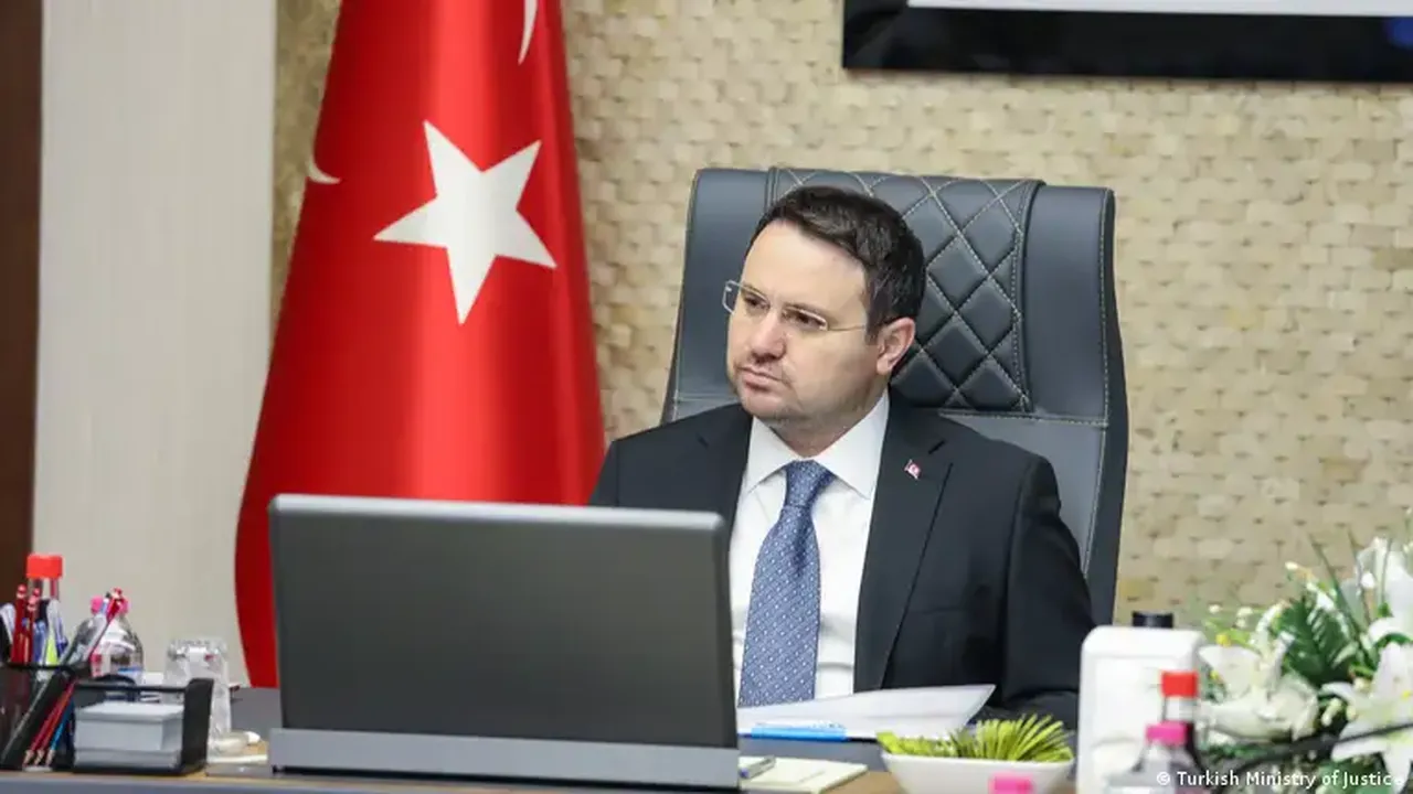 Bahis soruşturması derinleşiyor! Futbolcu yakınları mercek altında: 52 milyar dolar uçtu