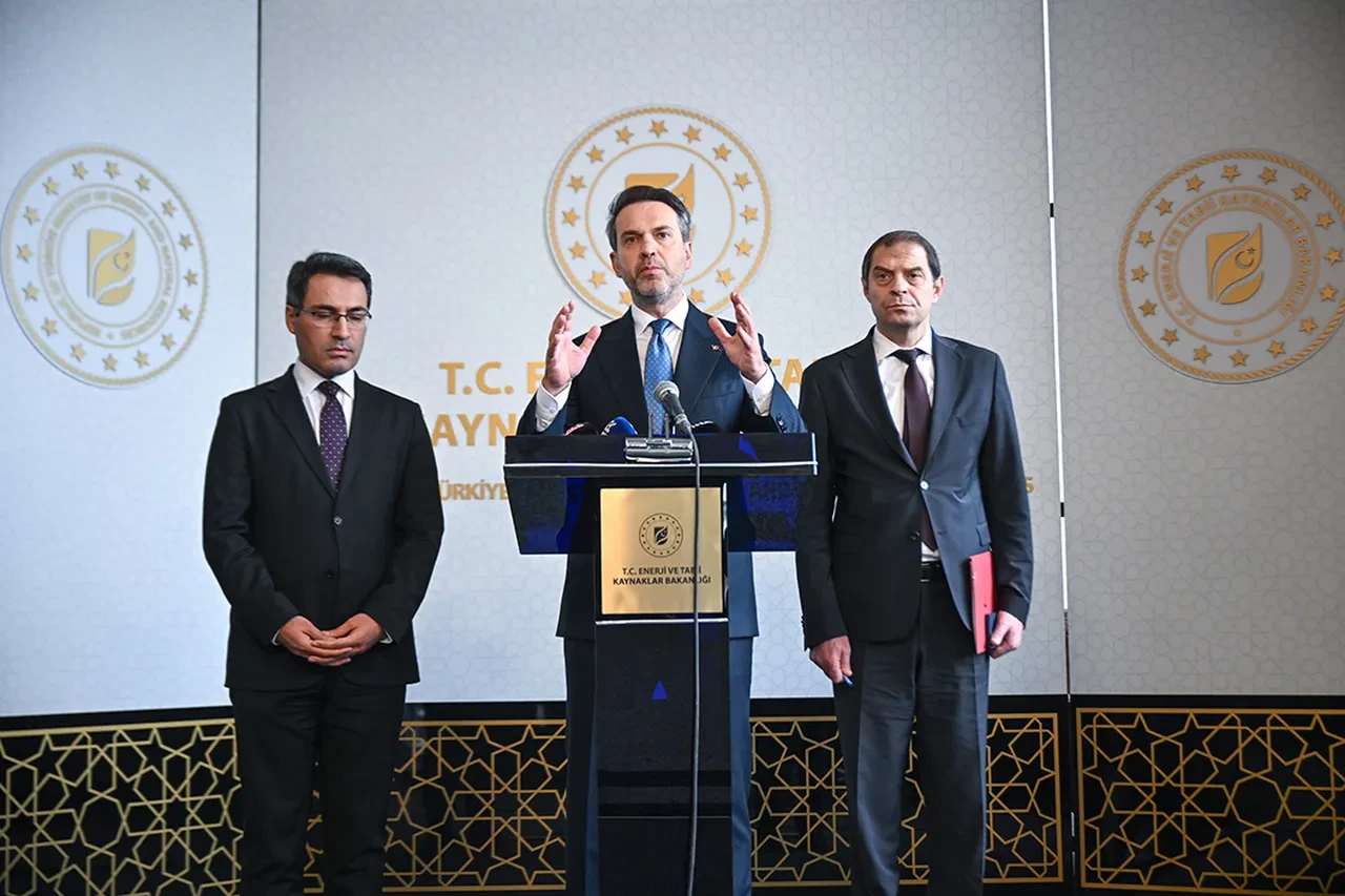 Türkiye, yenilenebilir enerjide vites yükseltti: 400 milyon dolarlık YEKA GES yatırımı