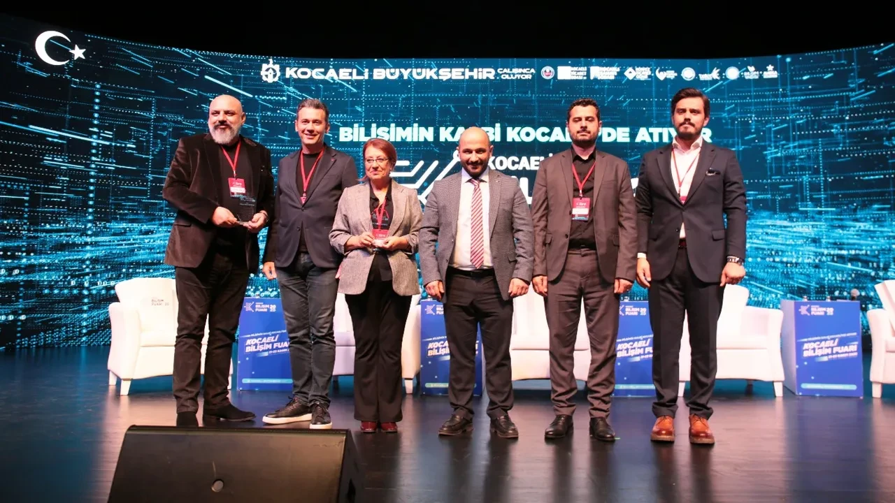 Dijital çağın kalbi Kocaeli Bilişim Fuarı’nda attı