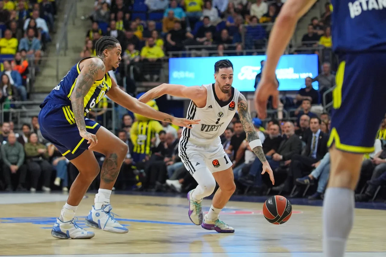 Fenerbahçe Virtus Bologna maç skoru kaç kaç? Parkede seriye devam