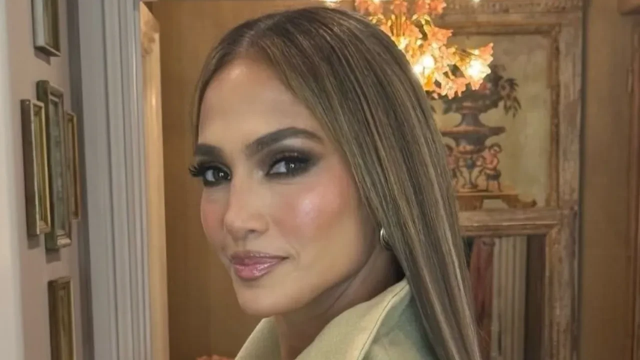 Jennifer Lopez, Hint düğününden servet kazandı! 