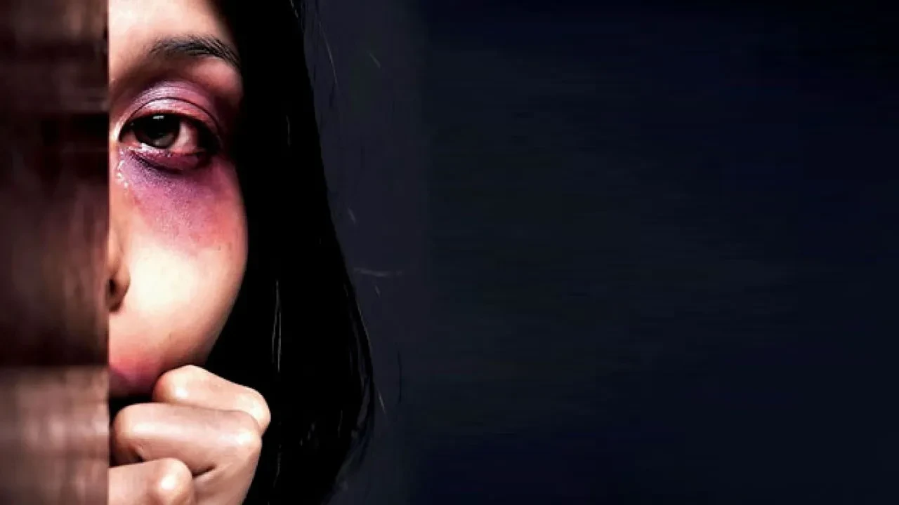 Kadına yönelik şiddetle mücadelede yeni dönem: 5 yıllık eylem planı Resmi Gazete'de