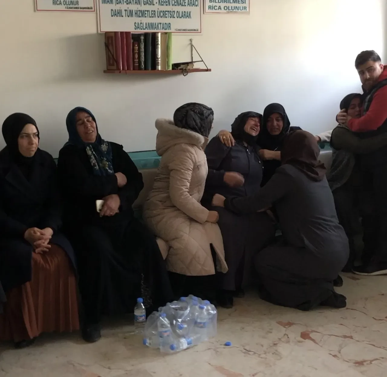 Kavga ettiği eşini gözünü kırpmadan öldürdü! Tam 7 el ateş etti