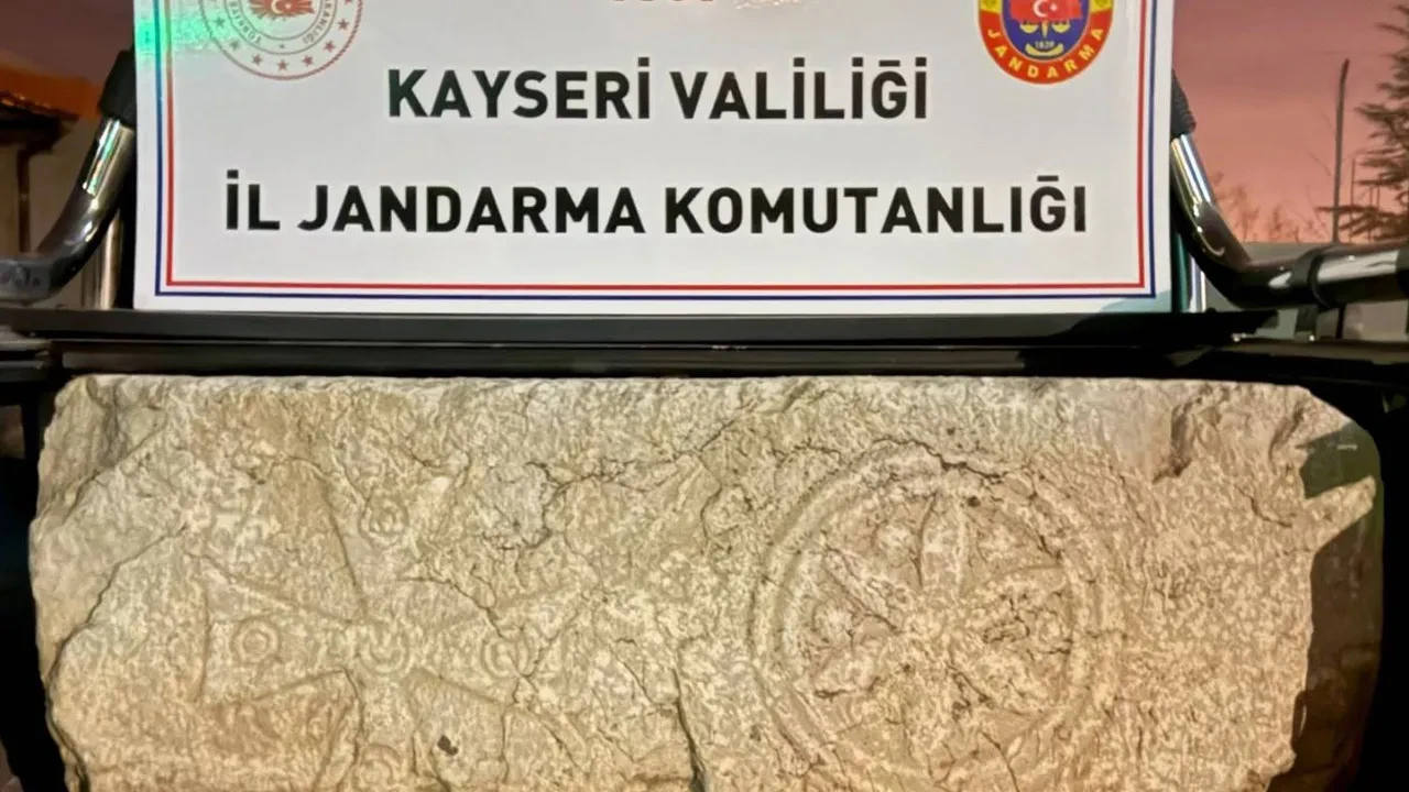 Operasyon sırasında ele geçirildi! 6. yüzyıla ait tarihi eser bulundu