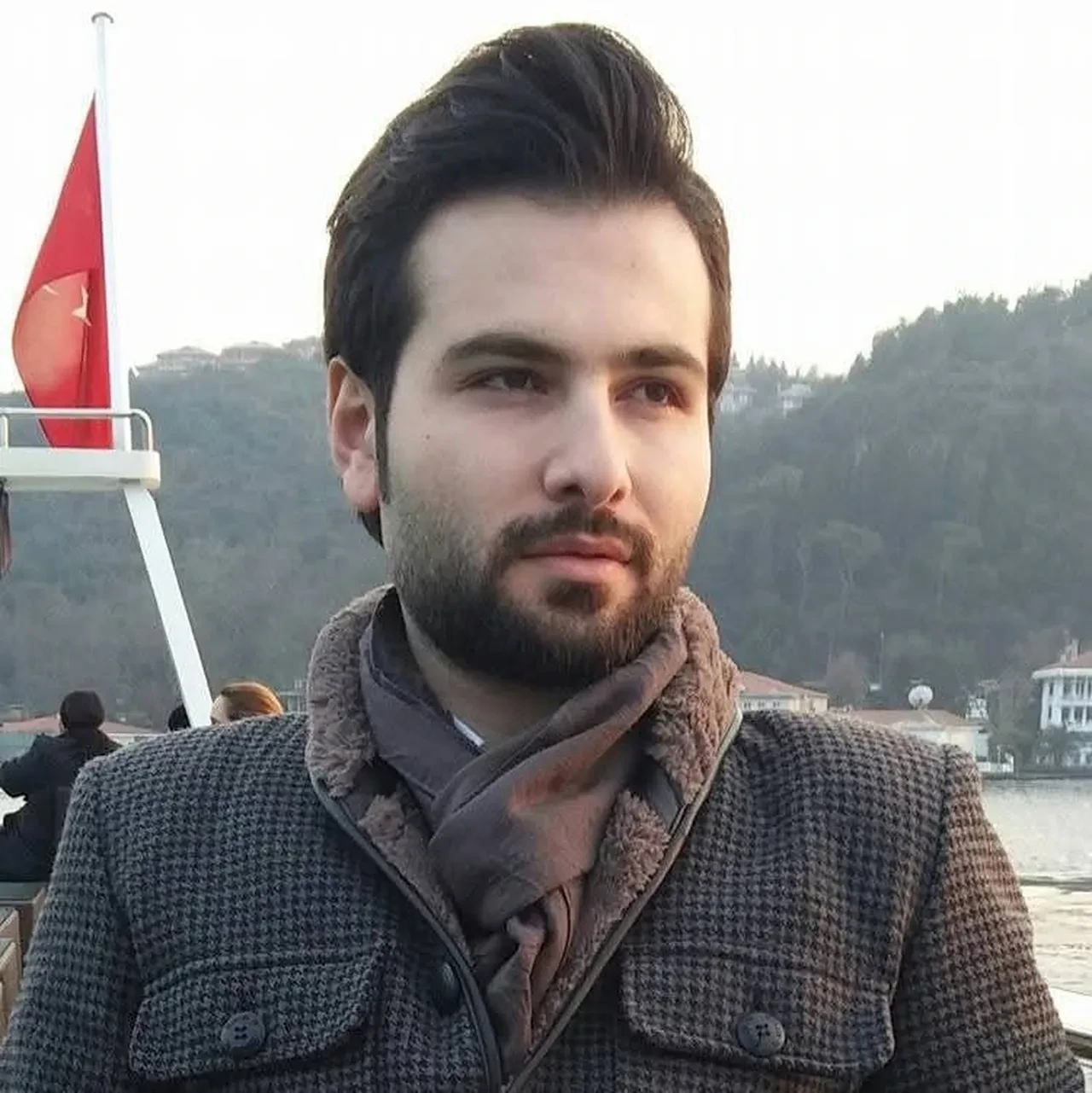 Sakarya'da çarpışan araçlar hurdaya döndü: 1 ölü, 2 yaralı