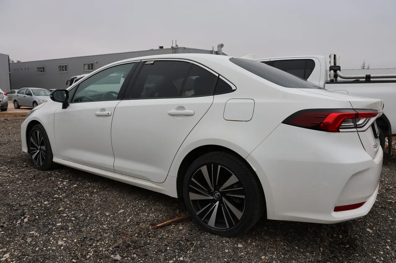 Sıfır araç aldı, sadece 20 gün kullanabildi! Servisten çıkamıyor