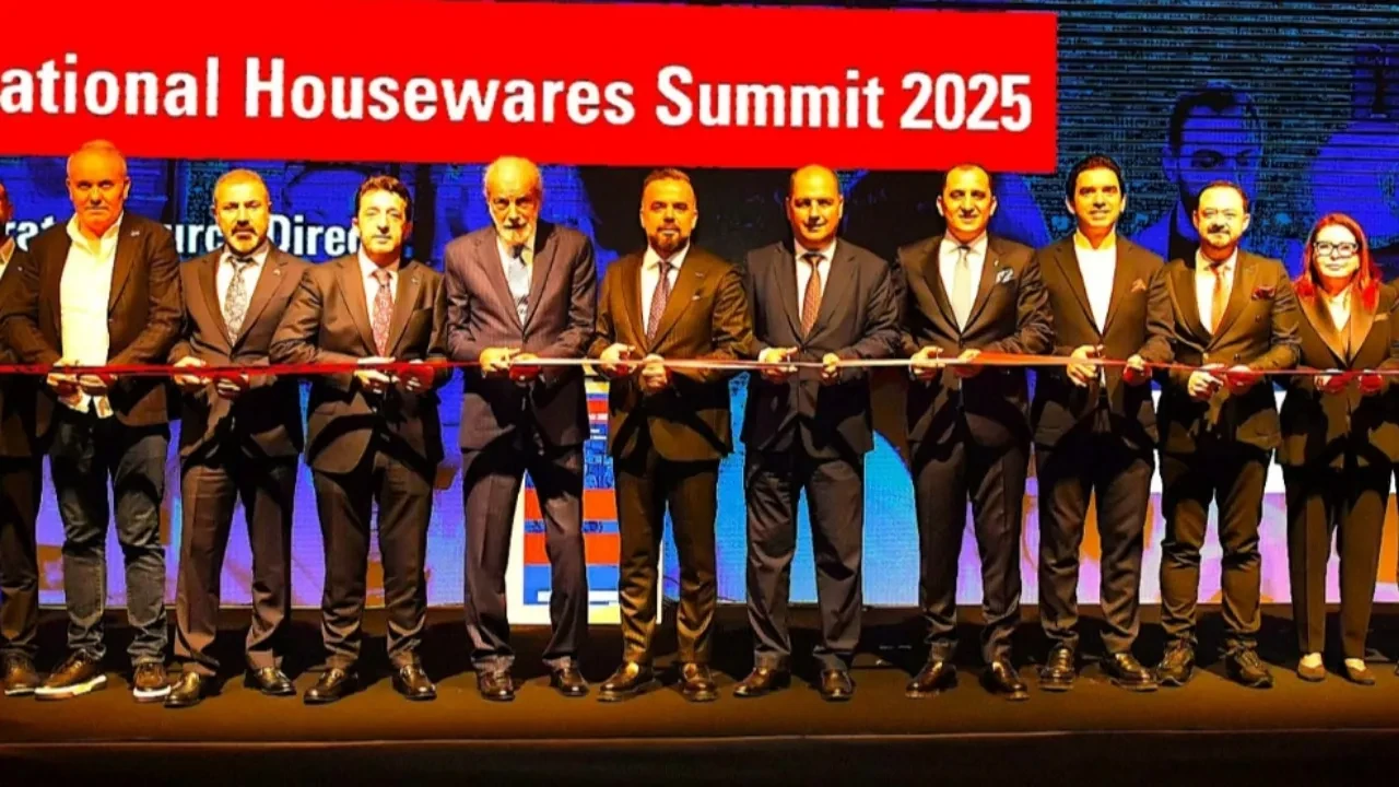 Türkiye'de bir ilk! 53 ülkeden alıcılar züccaciye ürünleri için Antalya’ya geldi