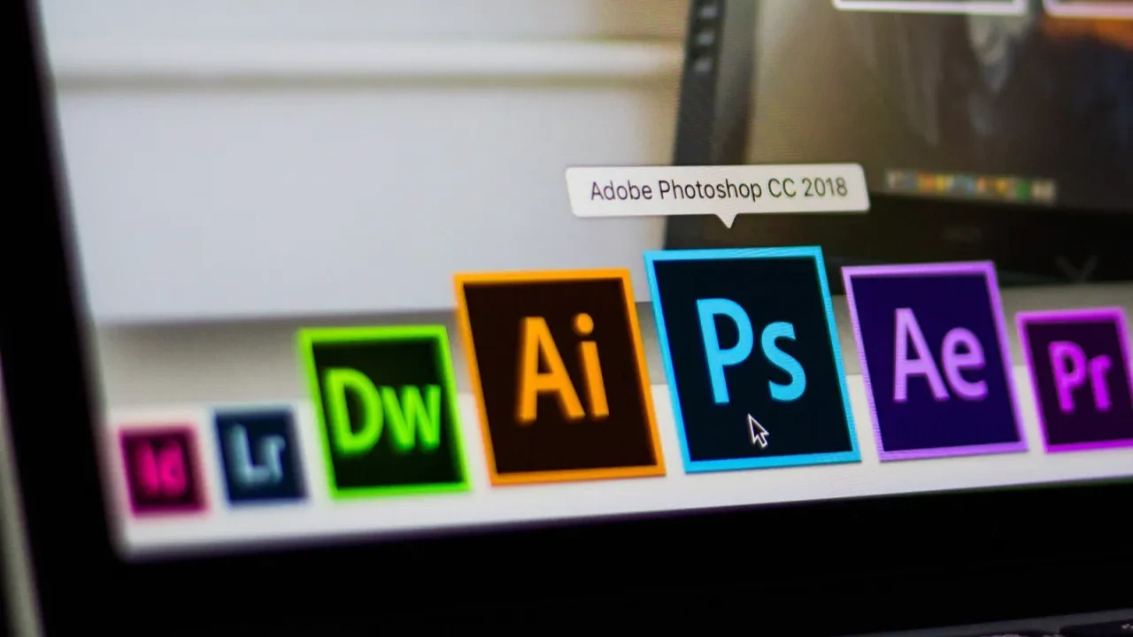 Adobe’den ücretsiz yapay zekalı Photoshop hamlesi