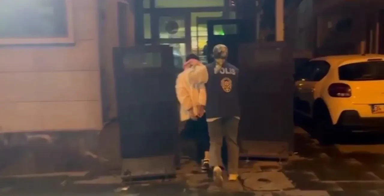 Altın bozdurma bahanesiyle kuyumcular dolandırdılar! Sahte altın çetesi yakalandı 