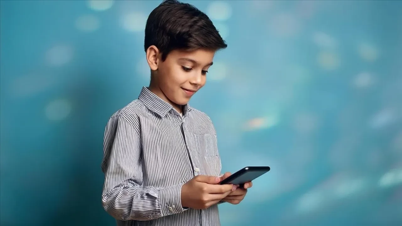 Avrupa sosyal medya için oyladı: Çocuklar için yaş sınırı yükseliyor