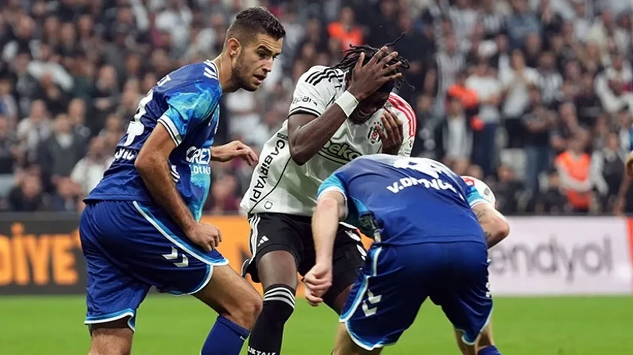 Beşiktaş'tan çok sert hakem tepkisi! Samsunspor maçındaki penaltı pozisyonunun VAR kayıtları ortaya çıktı