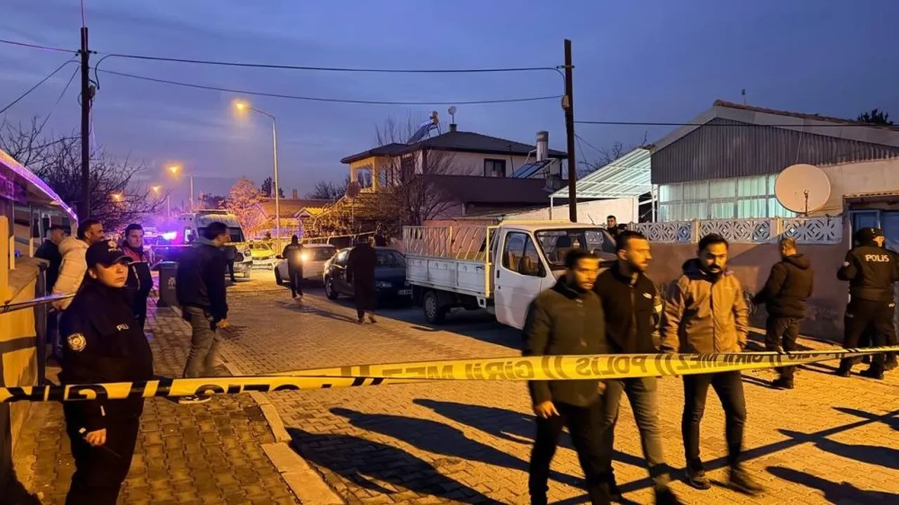 Erzincan'da aile dehşeti! Baba ile oğlu evde ölü bulundu