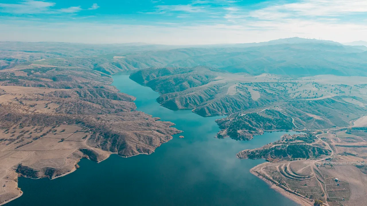 Görüntüler yurt dışından değil Türkiye'den! Bozkırın ortasında mest eden anlar