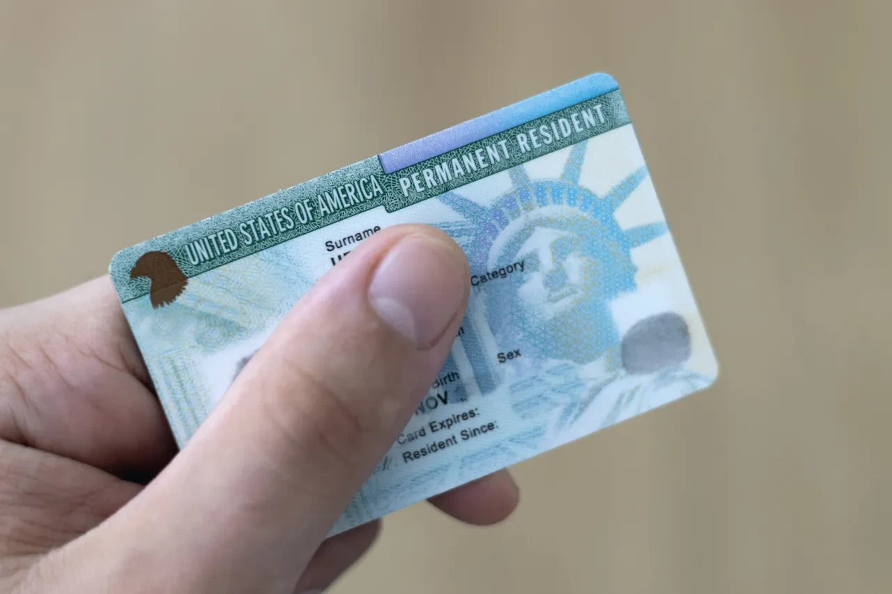 Green Card başvurusu neden başlamadı? Green Card ücreti ve pasaport şartı