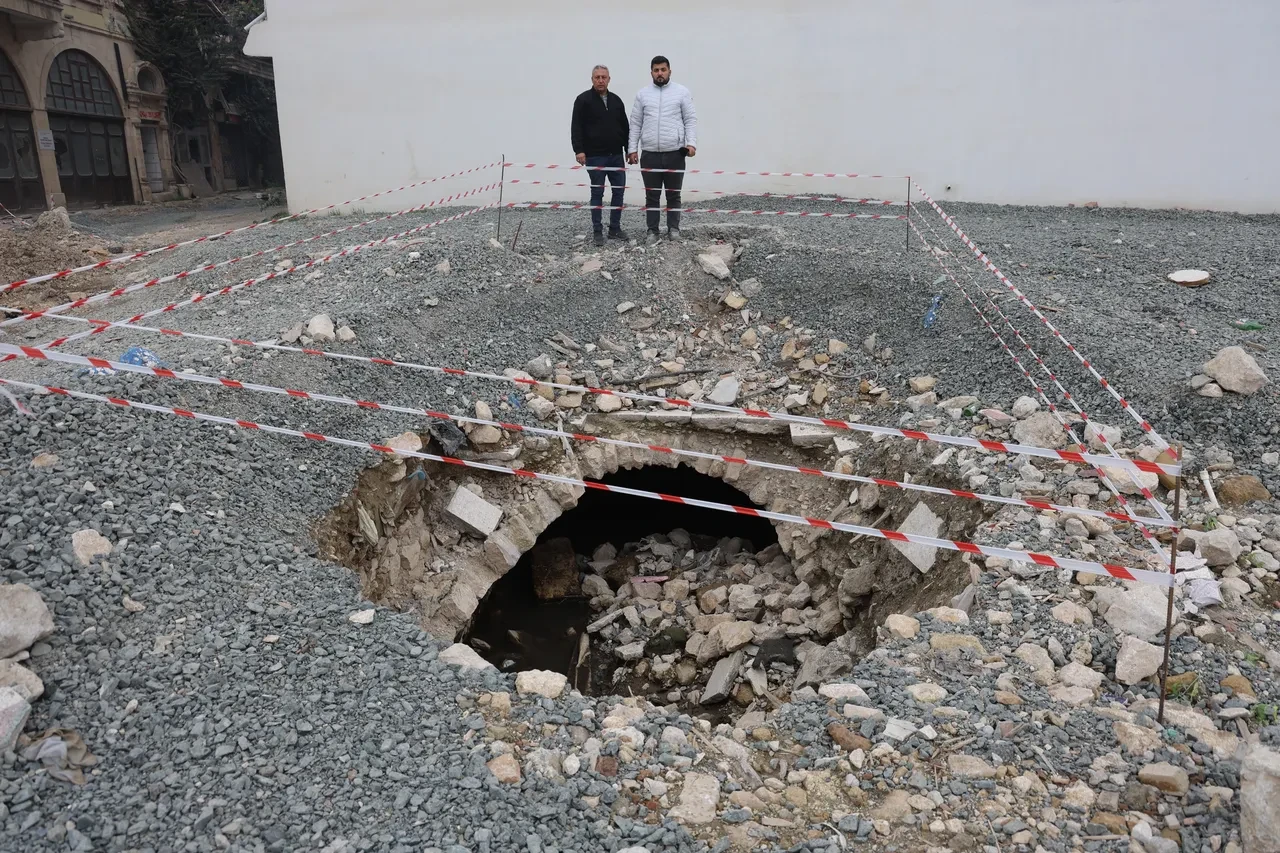 Hatay’da ilginç keşif! Depremden sonra binanın altından çıktı, görenler hayrete düştü